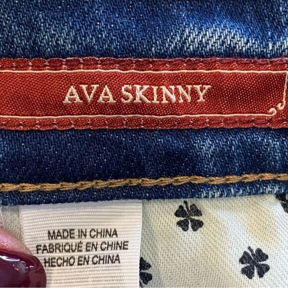 Lucky Brand Ava Skinny Floral Embroidered Distressed Jeans Size 2 - Picture 7 of 10